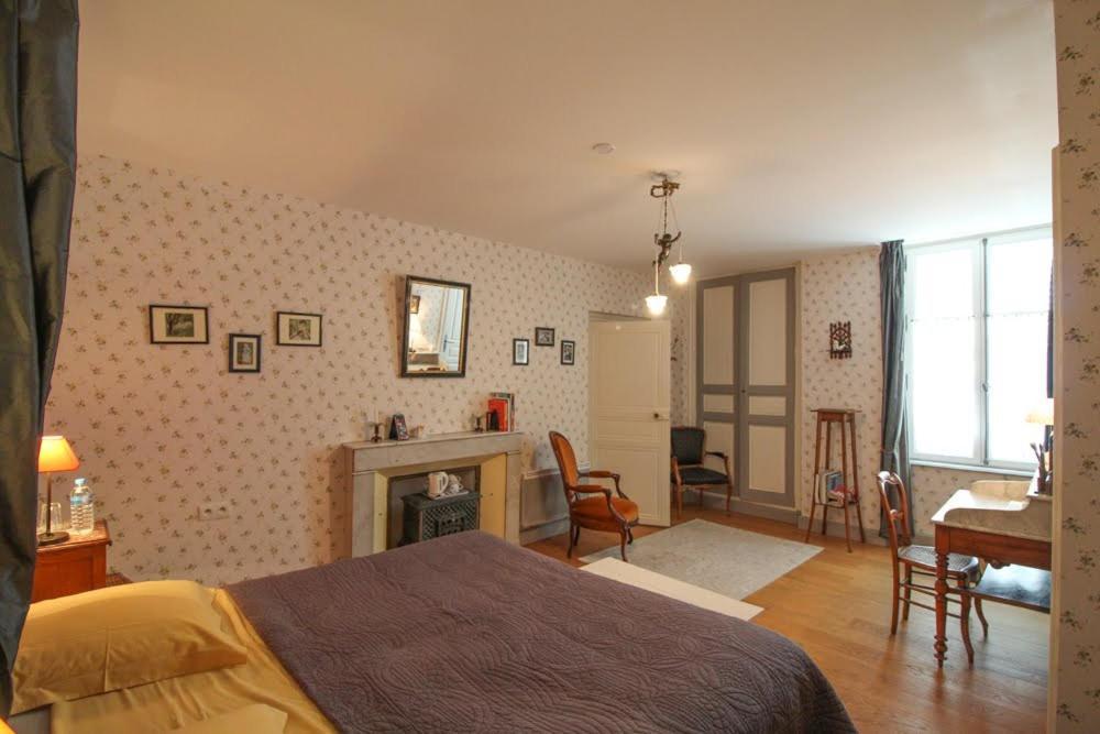 Bed and Breakfast La Jariette Airvault Exteriér fotografie